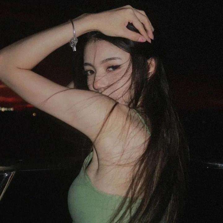 维奥莱特·诺齐埃尔